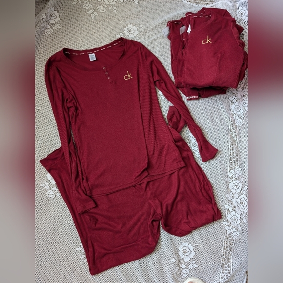 CALVIN KLEIN Hashtag Long Sleeve Pajamas Red size Large, BUNDLE of 5 - Picture 1 of 8